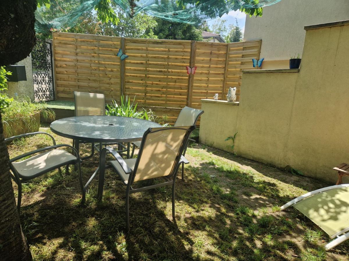 Appartement Independant Dans Maison Avec Jardinet, Au Calme Serezin-du-Rhone Екстер'єр фото